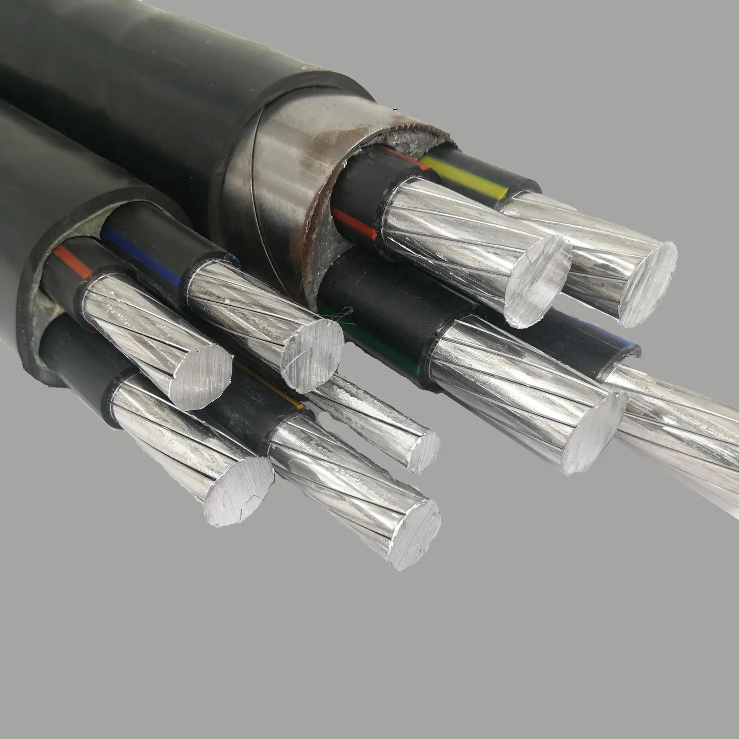 Which one is more expensive, aluminum alloy cable or aluminum core cable？